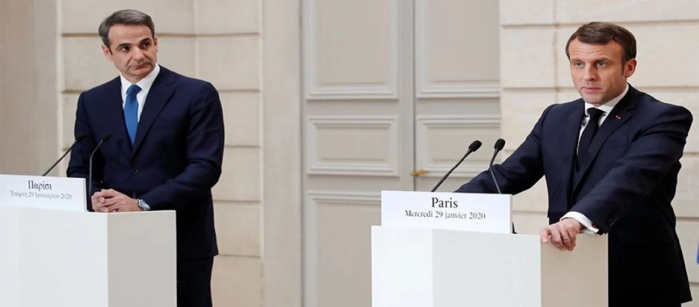 Ο Μακρόν ξενάγησε τον Μητσοτάκη στο υπερπολυτελές Ελιζέ - Τι έκανε μεγαλύτερη εντύπωση στον πρωθυπουργό (φώτο)